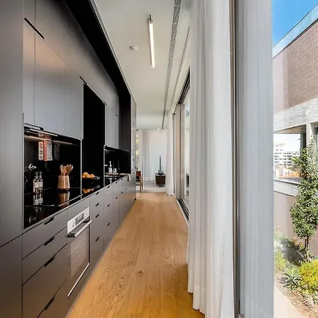 Luxe - Rooftop Pool *